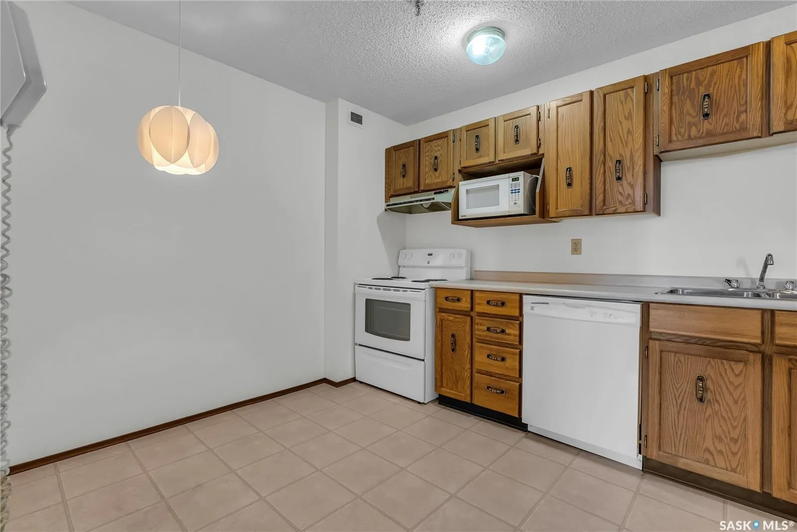 351 Saguenay DRIVE, #605