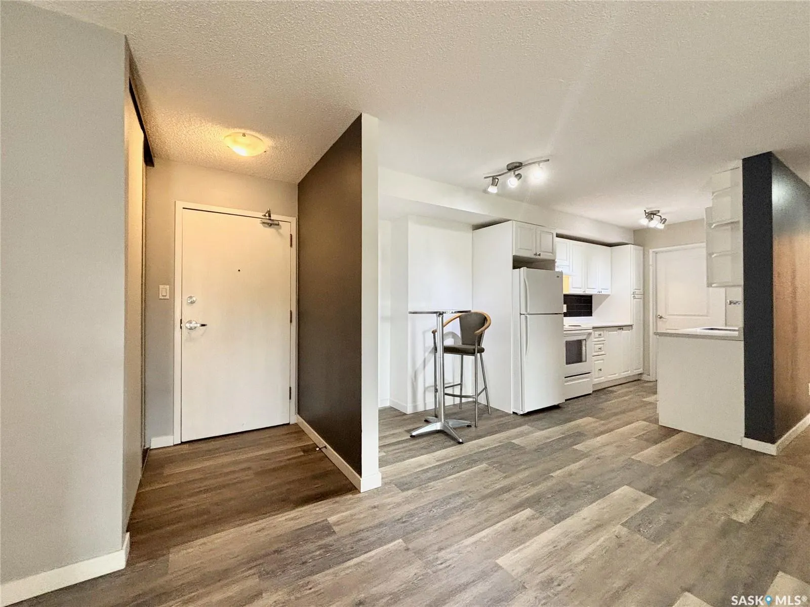 802B Kingsmere BOULEVARD, #108