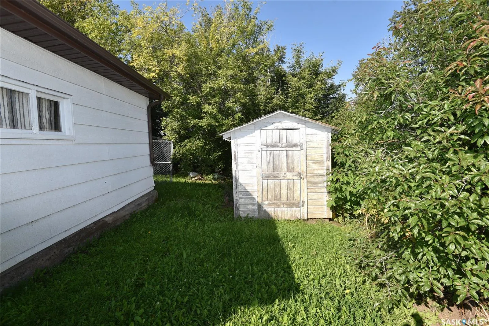 402 MacDonald STREET