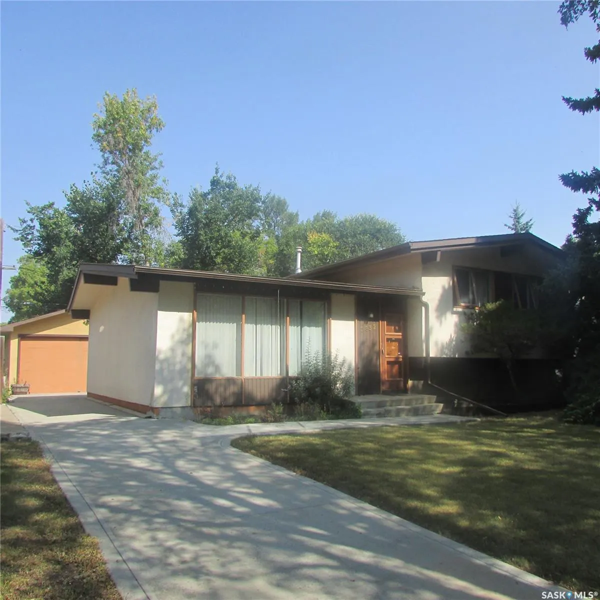 2832 Grant ROAD