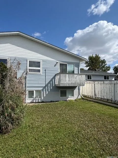 34 Central AVENUE S, #3