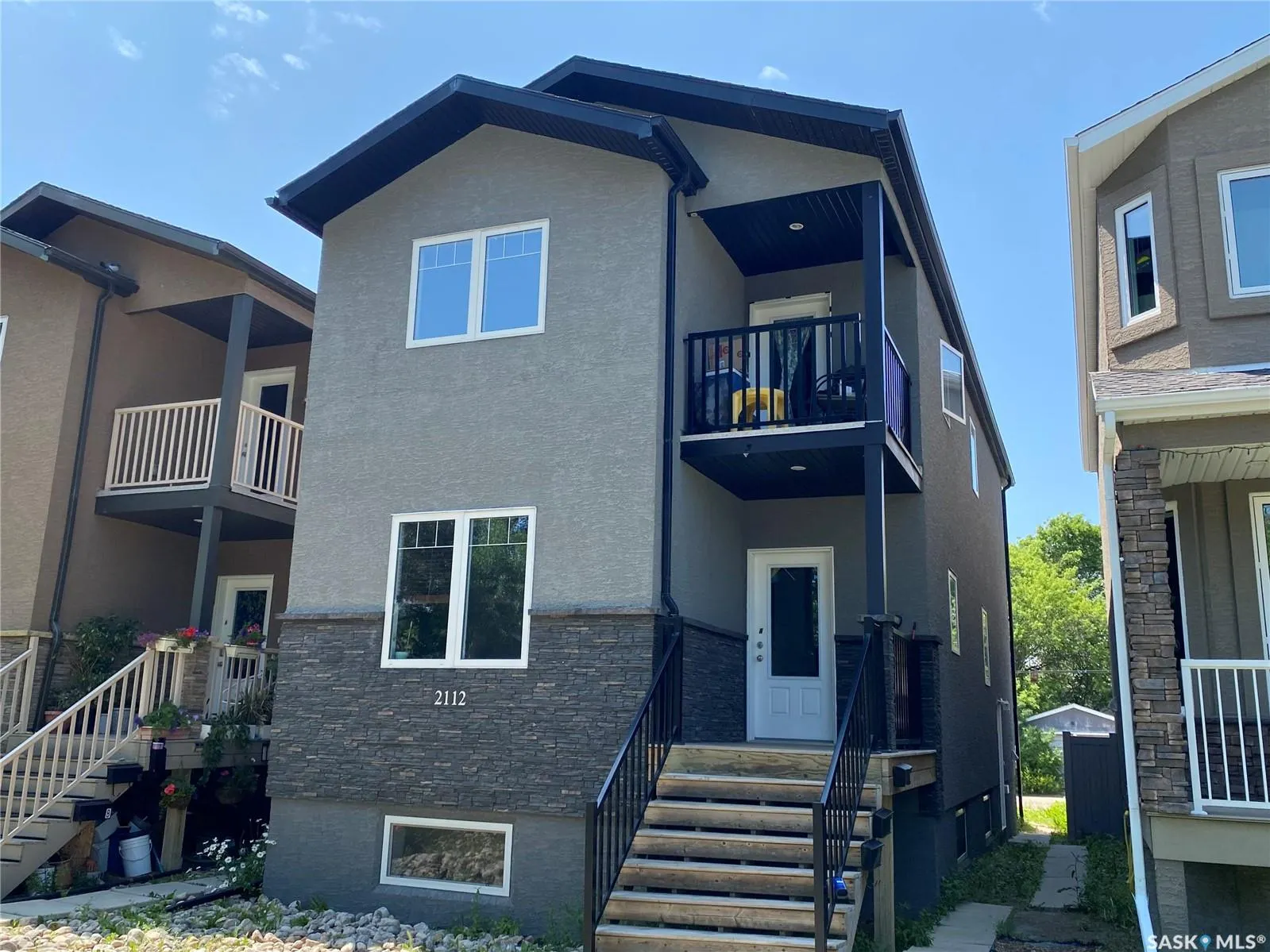 2112 Princess STREET