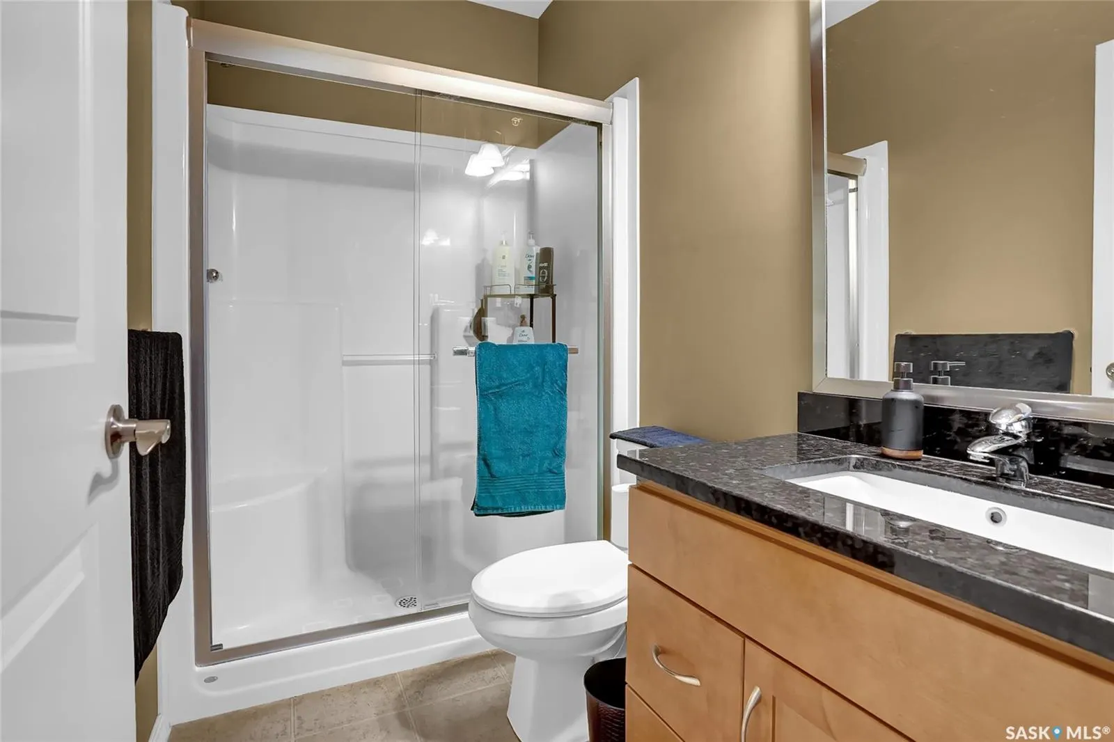 2150 Heseltine ROAD, #106