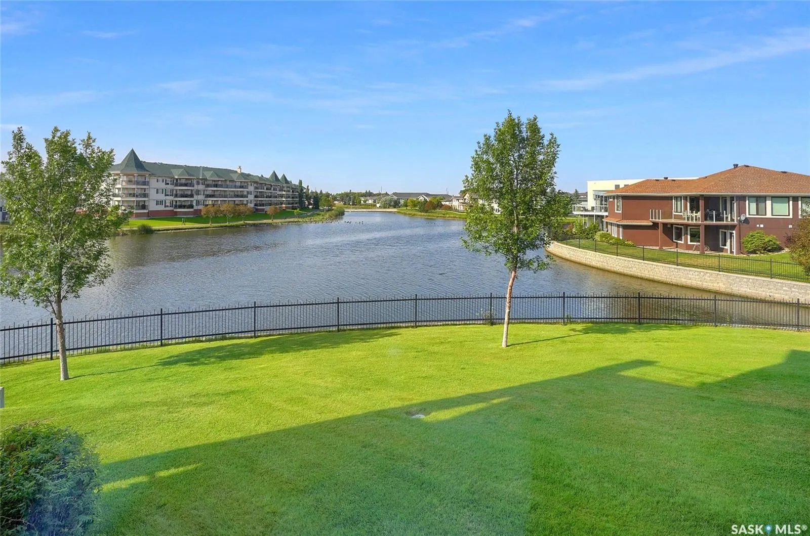 2150 Heseltine ROAD, #106