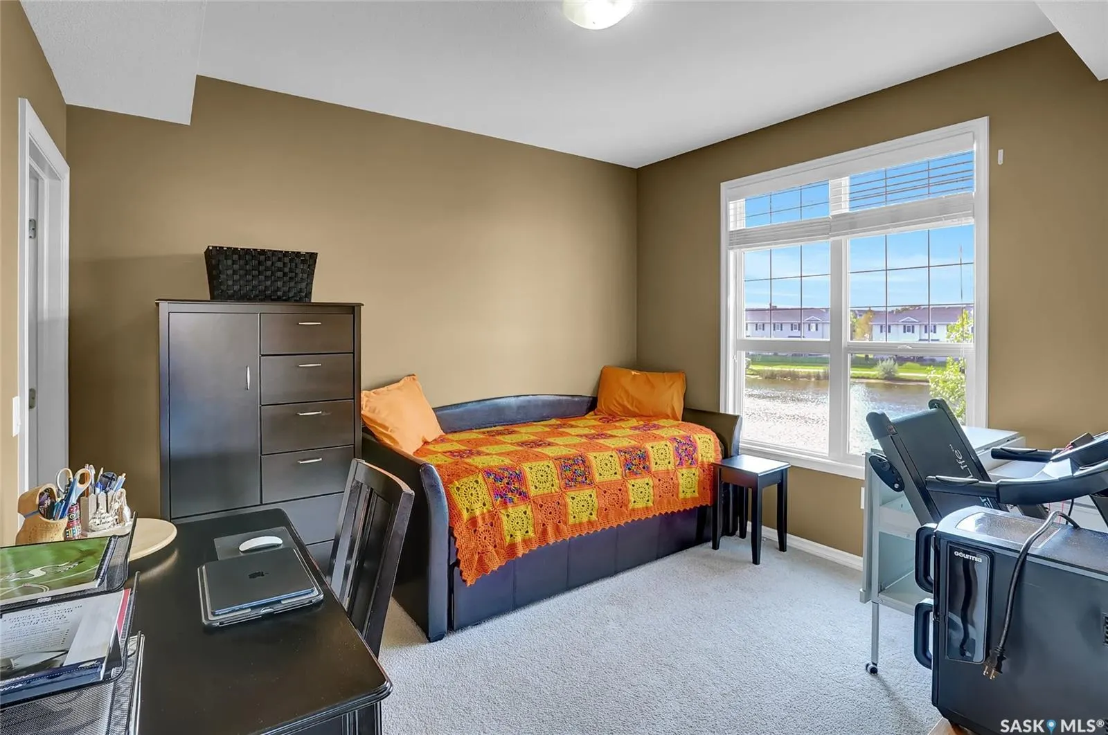 2150 Heseltine ROAD, #106