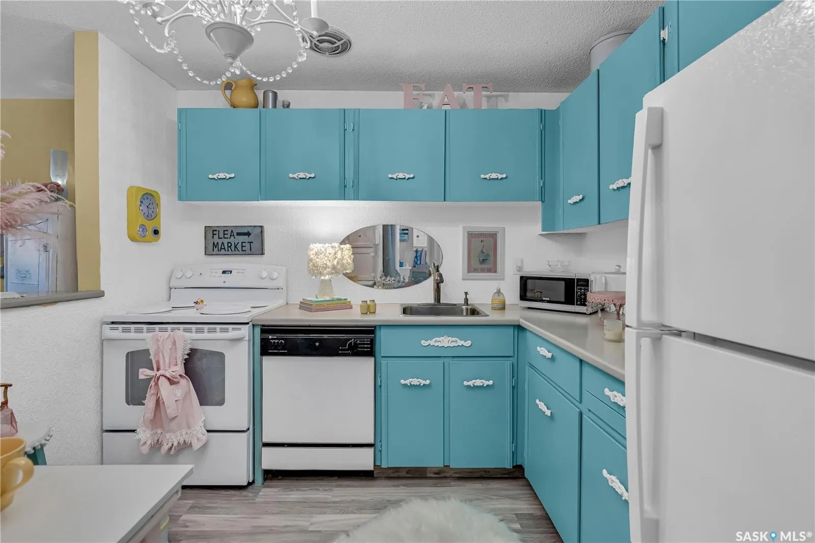 4545 Rae STREET, #306