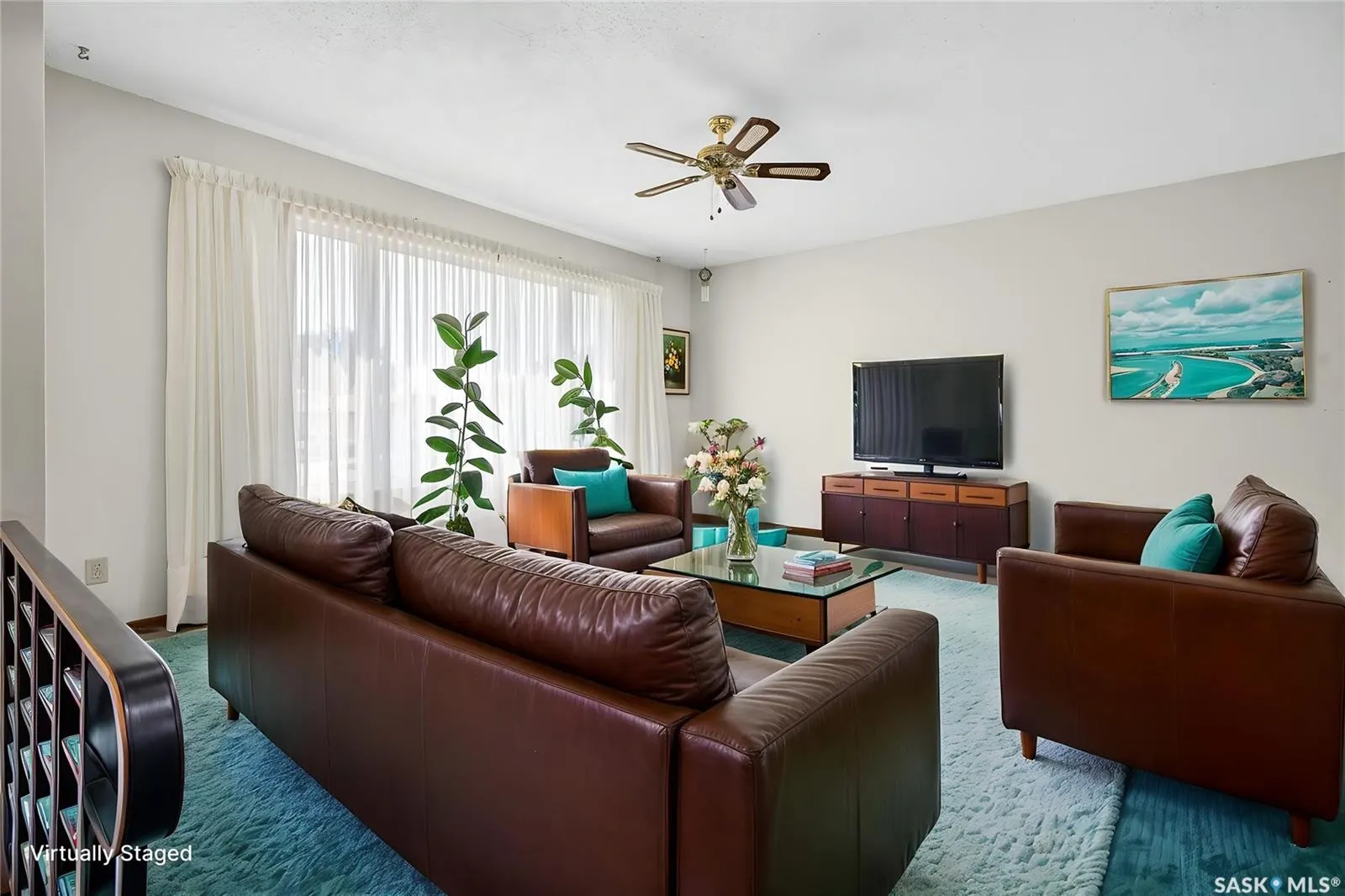 1051 Corman CRESCENT