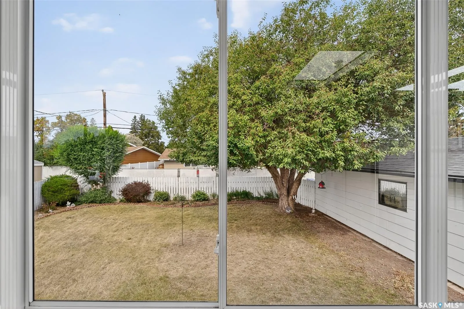 1051 Corman CRESCENT