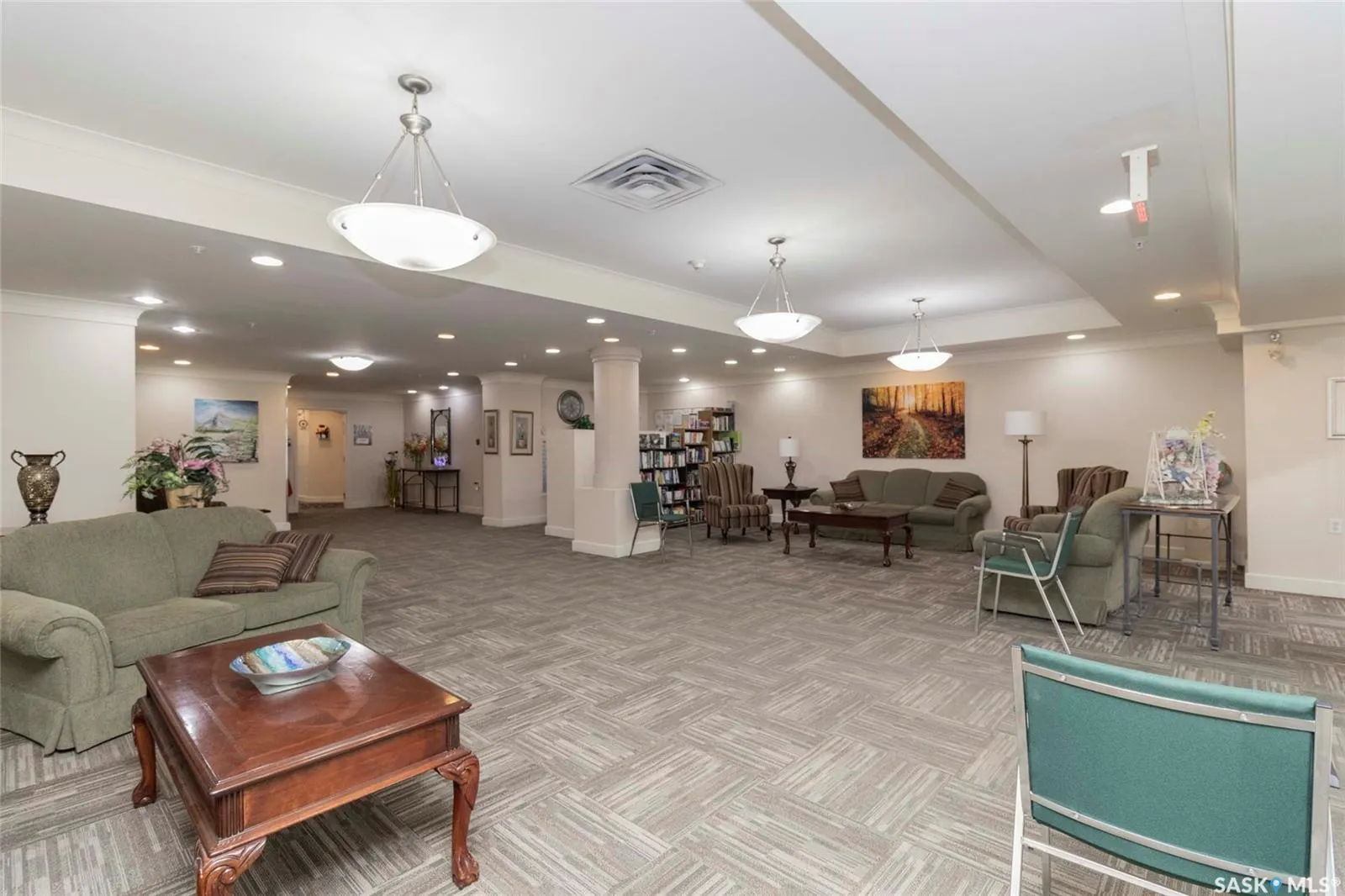 1622 Acadia DRIVE, #201