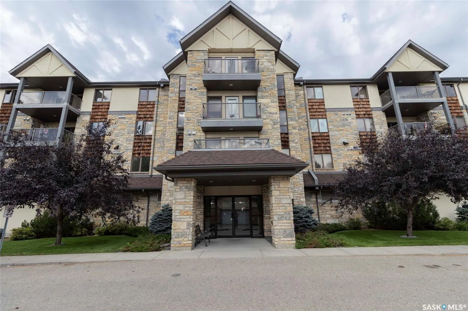 1622 Acadia DRIVE, #201
