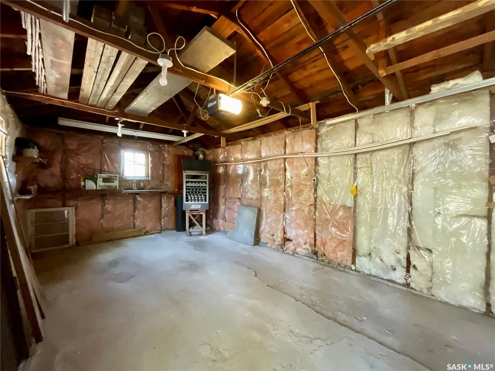 2555 Elliott STREET