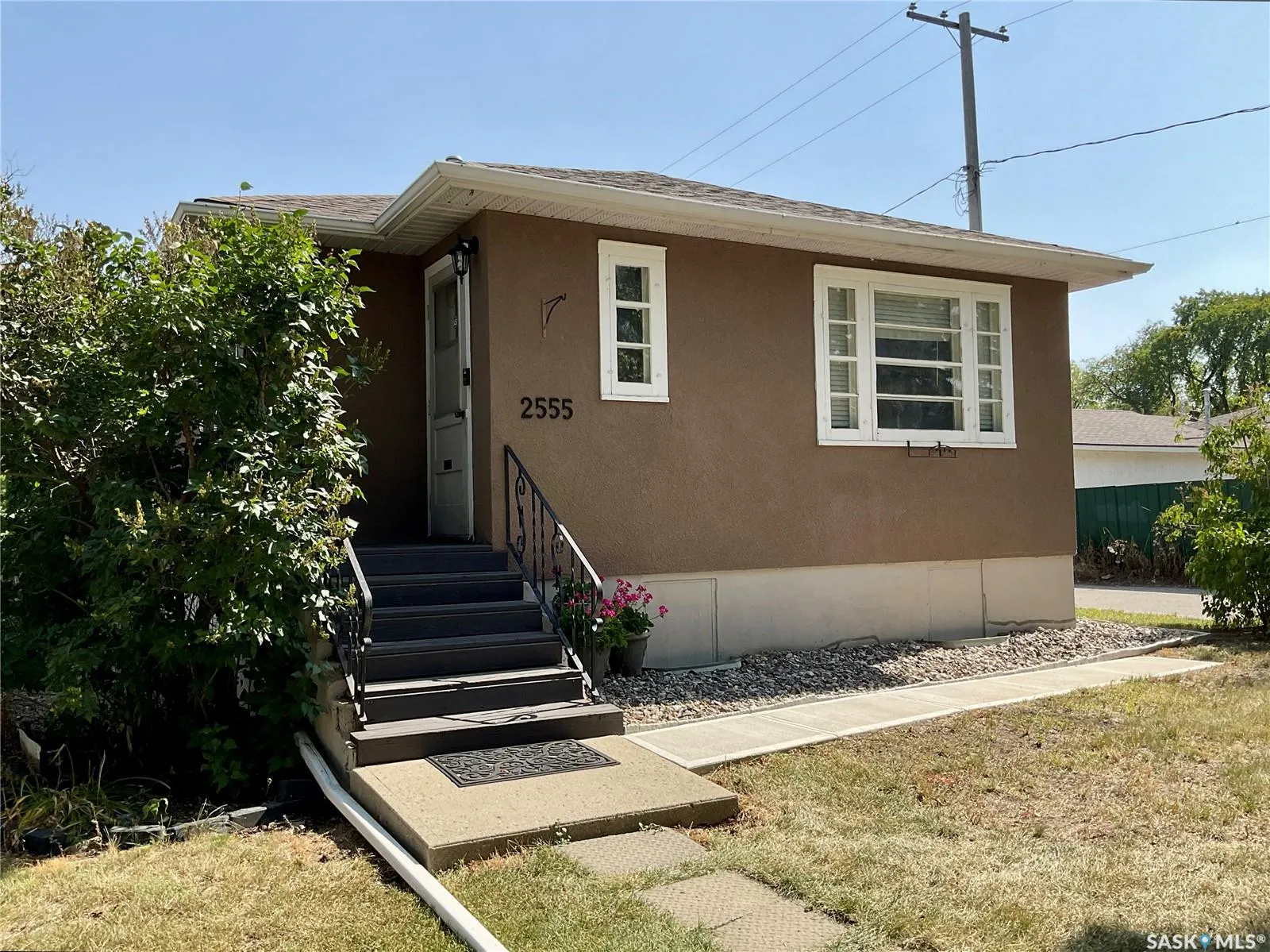 2555 Elliott STREET