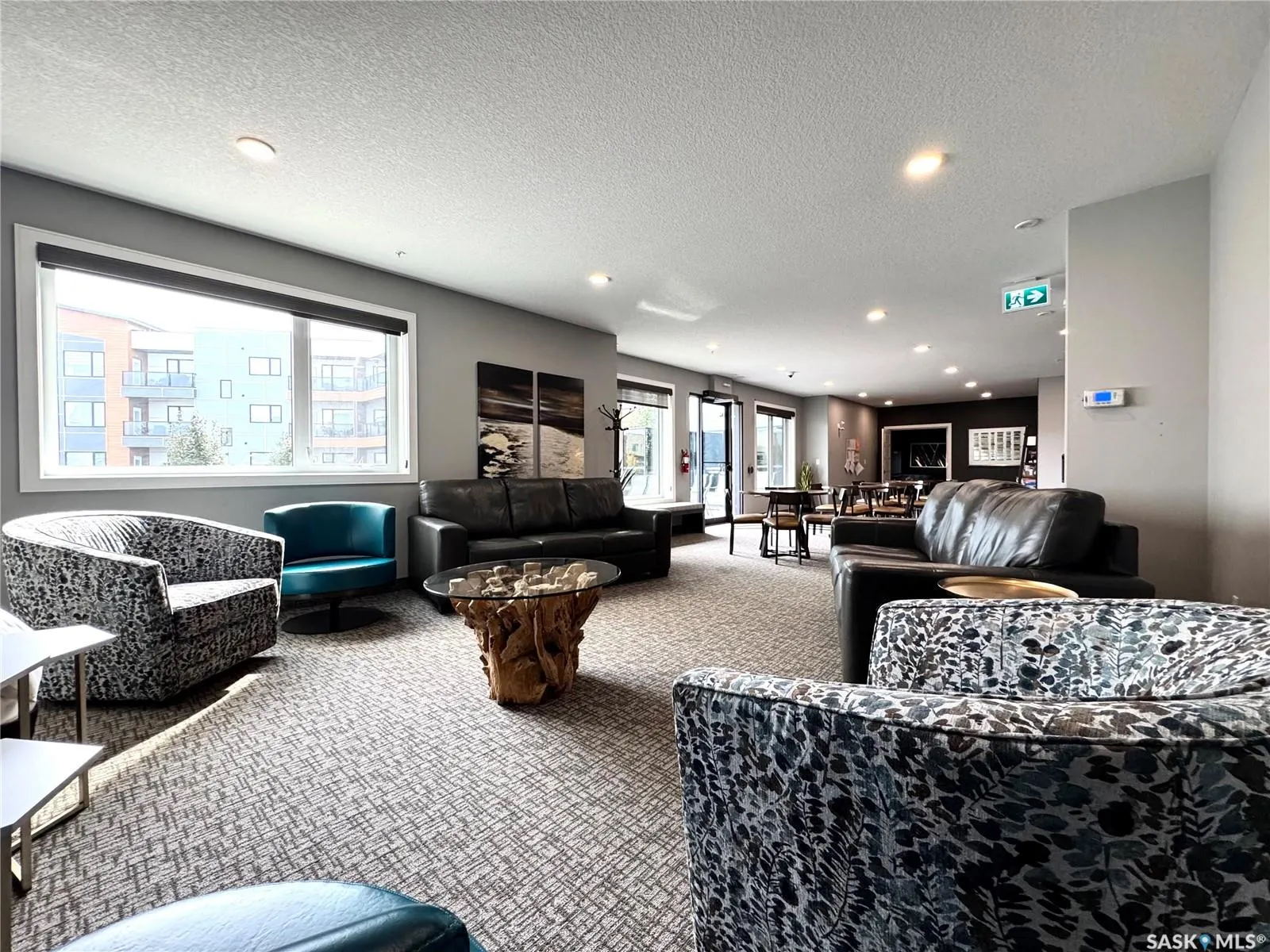 105 Willis CRESCENT, #232