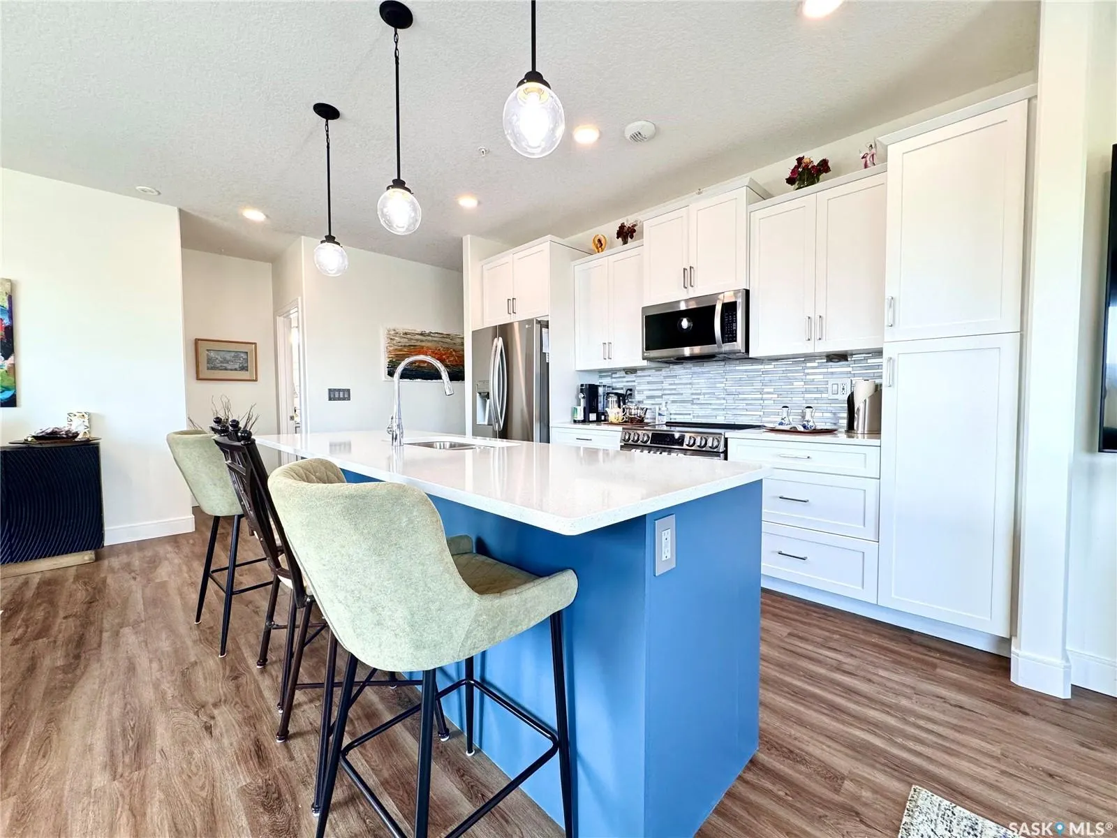 105 Willis CRESCENT, #232