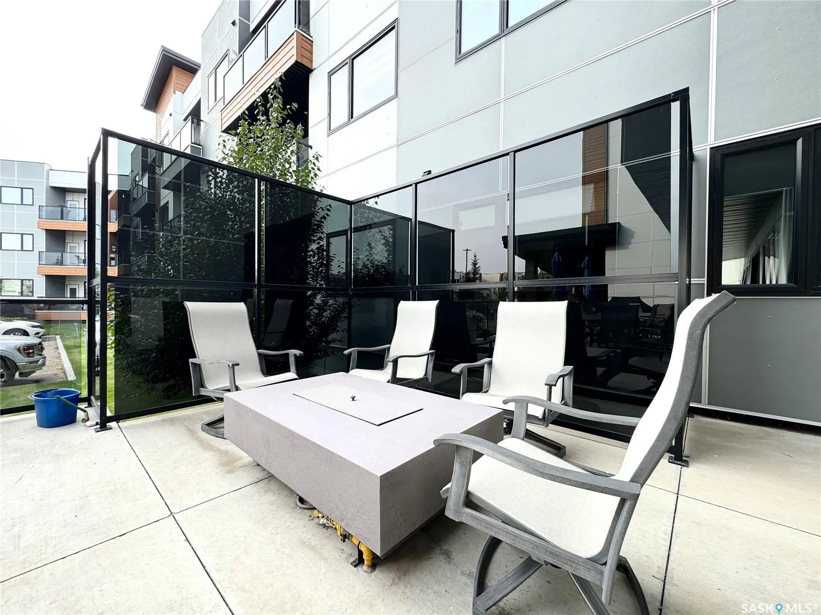 105 Willis CRESCENT, #232