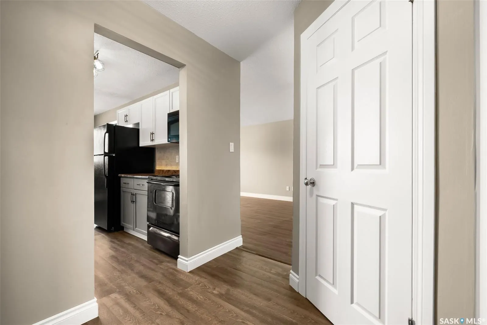 1811 8th AVENUE N, #10