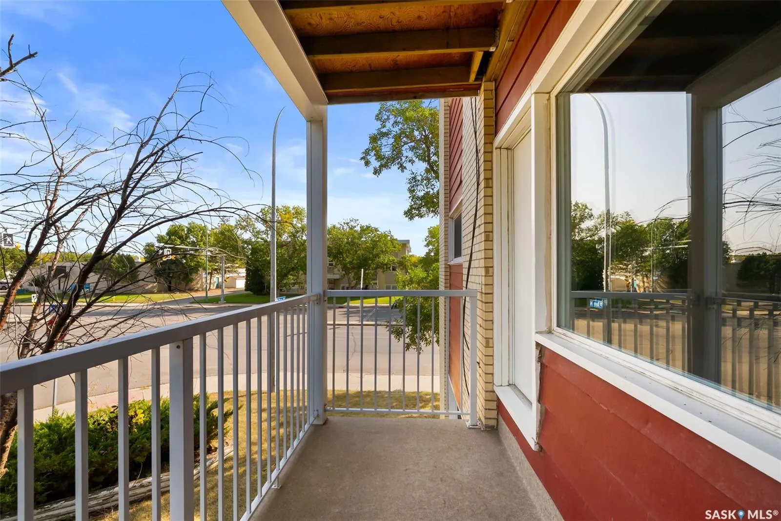 1811 8th AVENUE N, #10