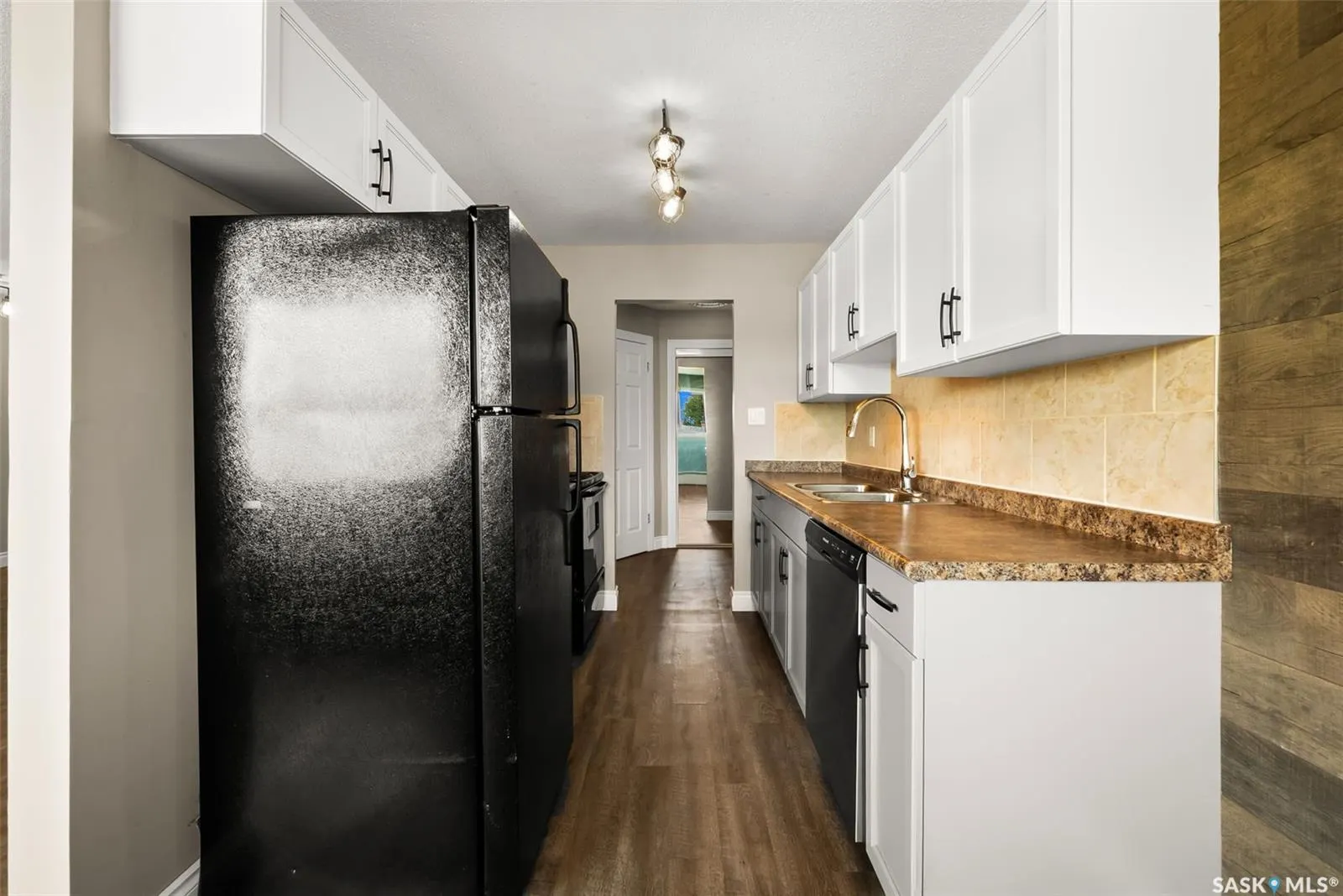 1811 8th AVENUE N, #10