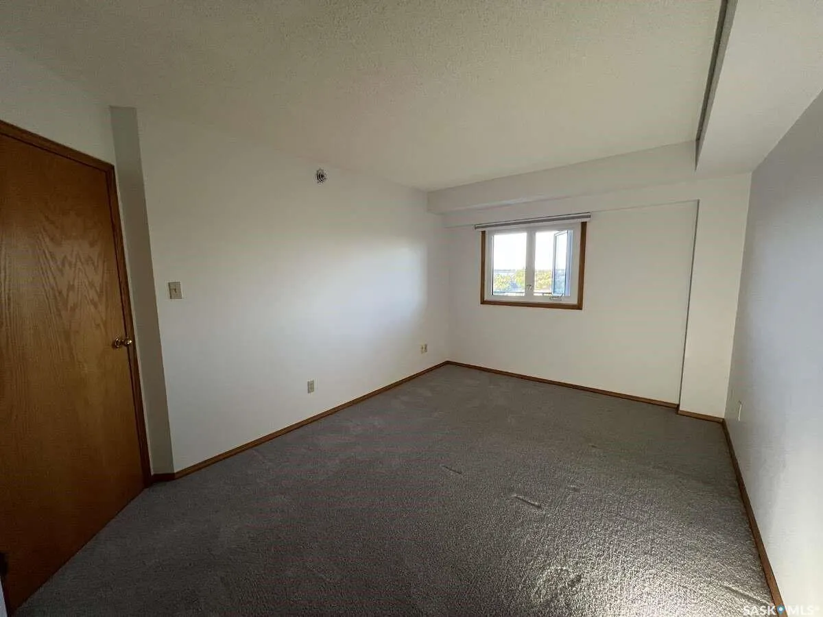 611 University DRIVE, #707