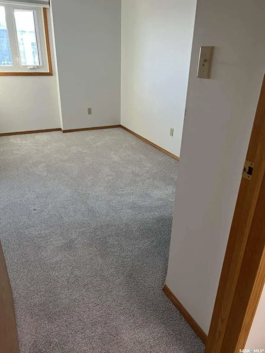 611 University DRIVE, #707