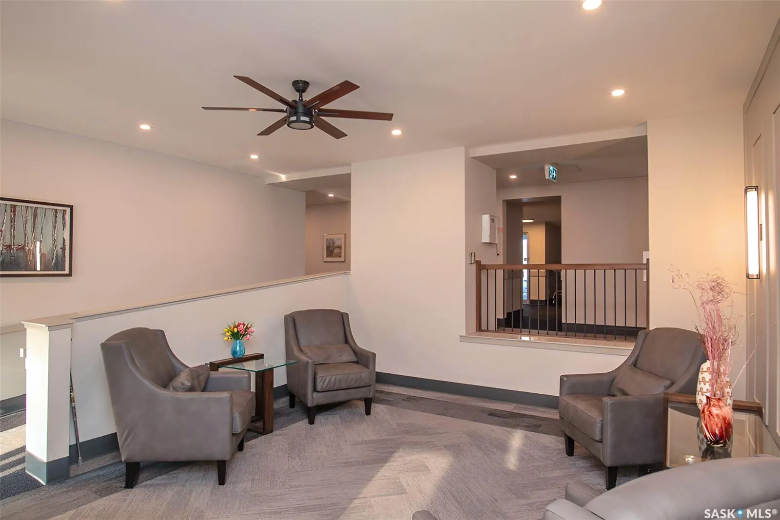 4615 Rae STREET, #203