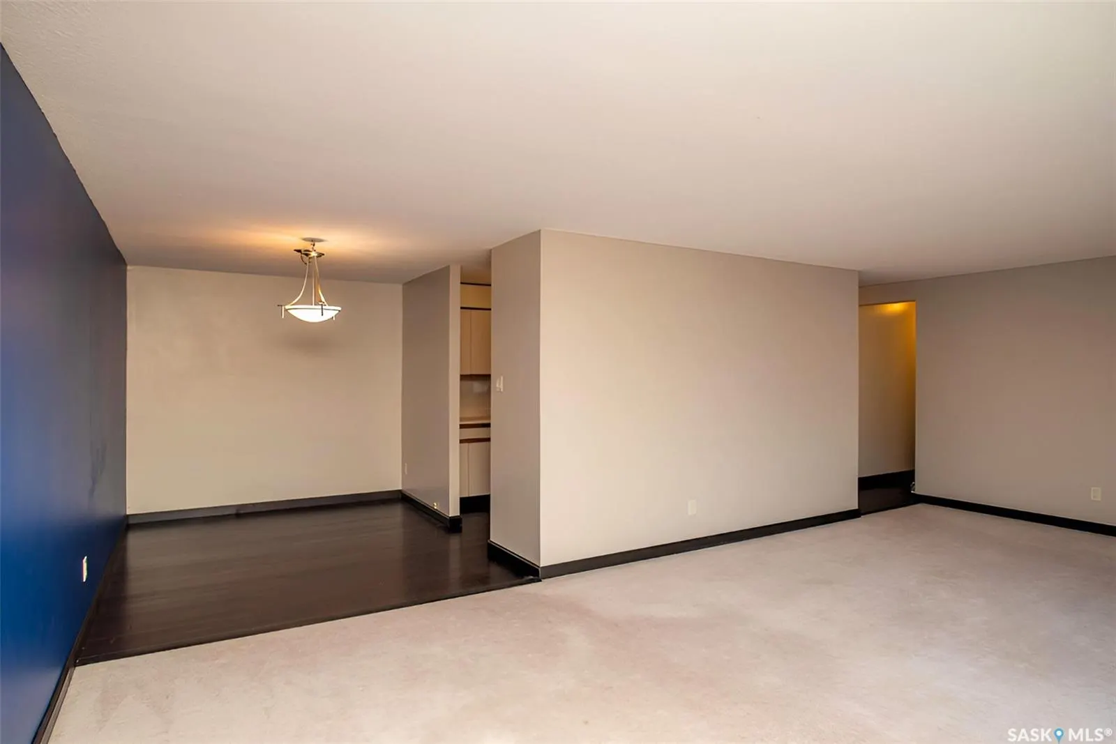 4615 Rae STREET, #203