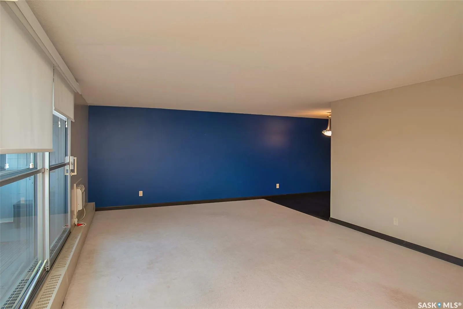 4615 Rae STREET, #203