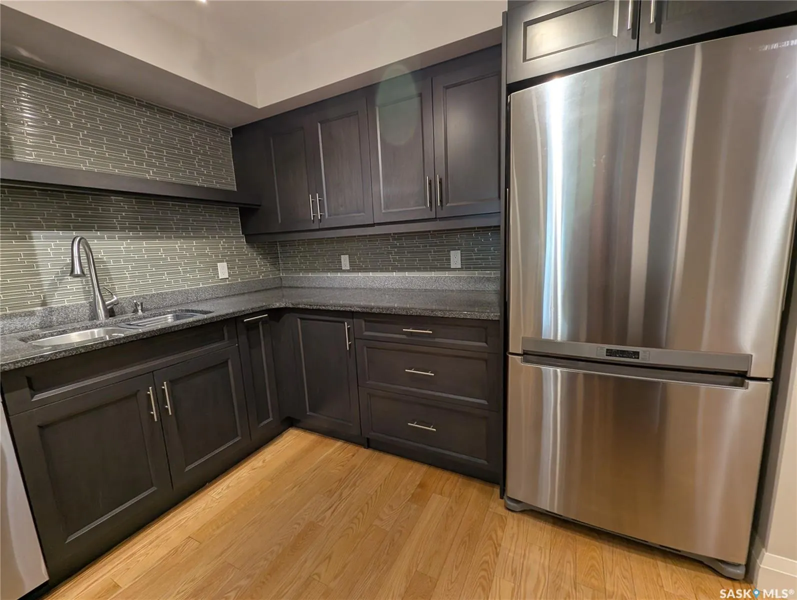 921 Main STREET, #204