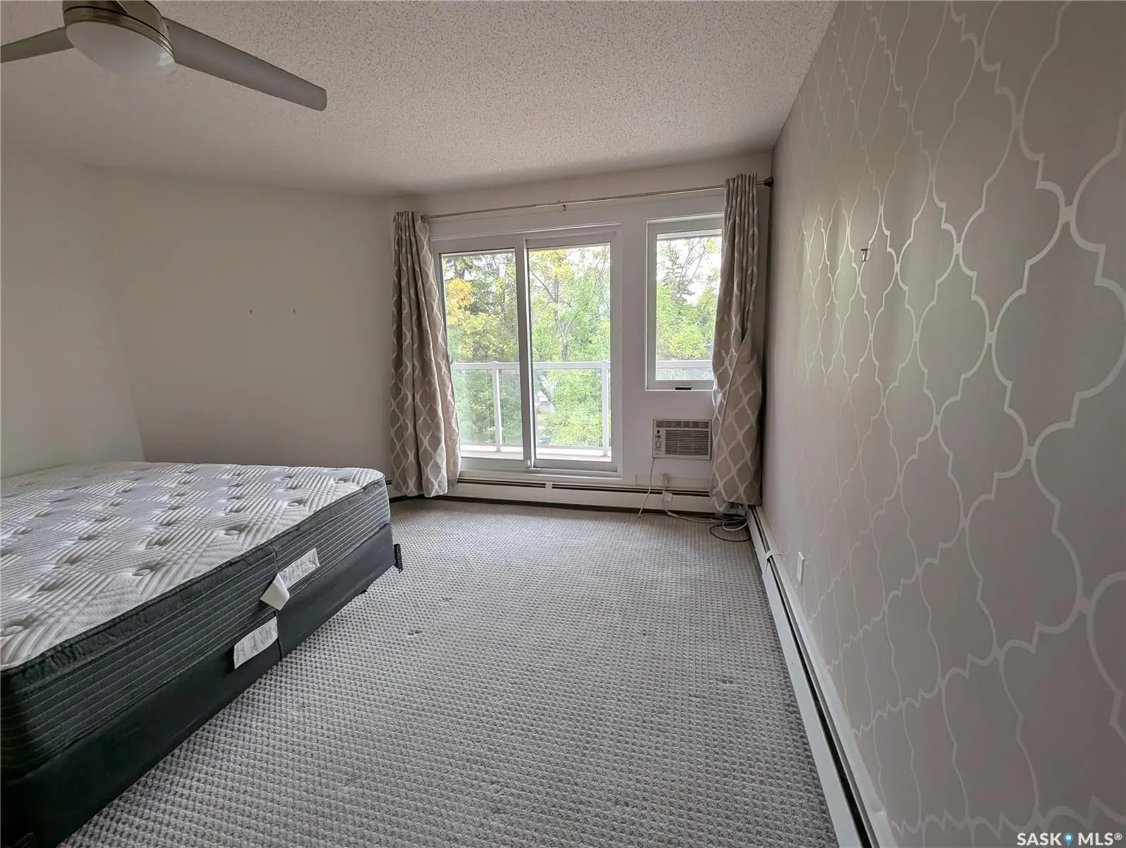 921 Main STREET, #204