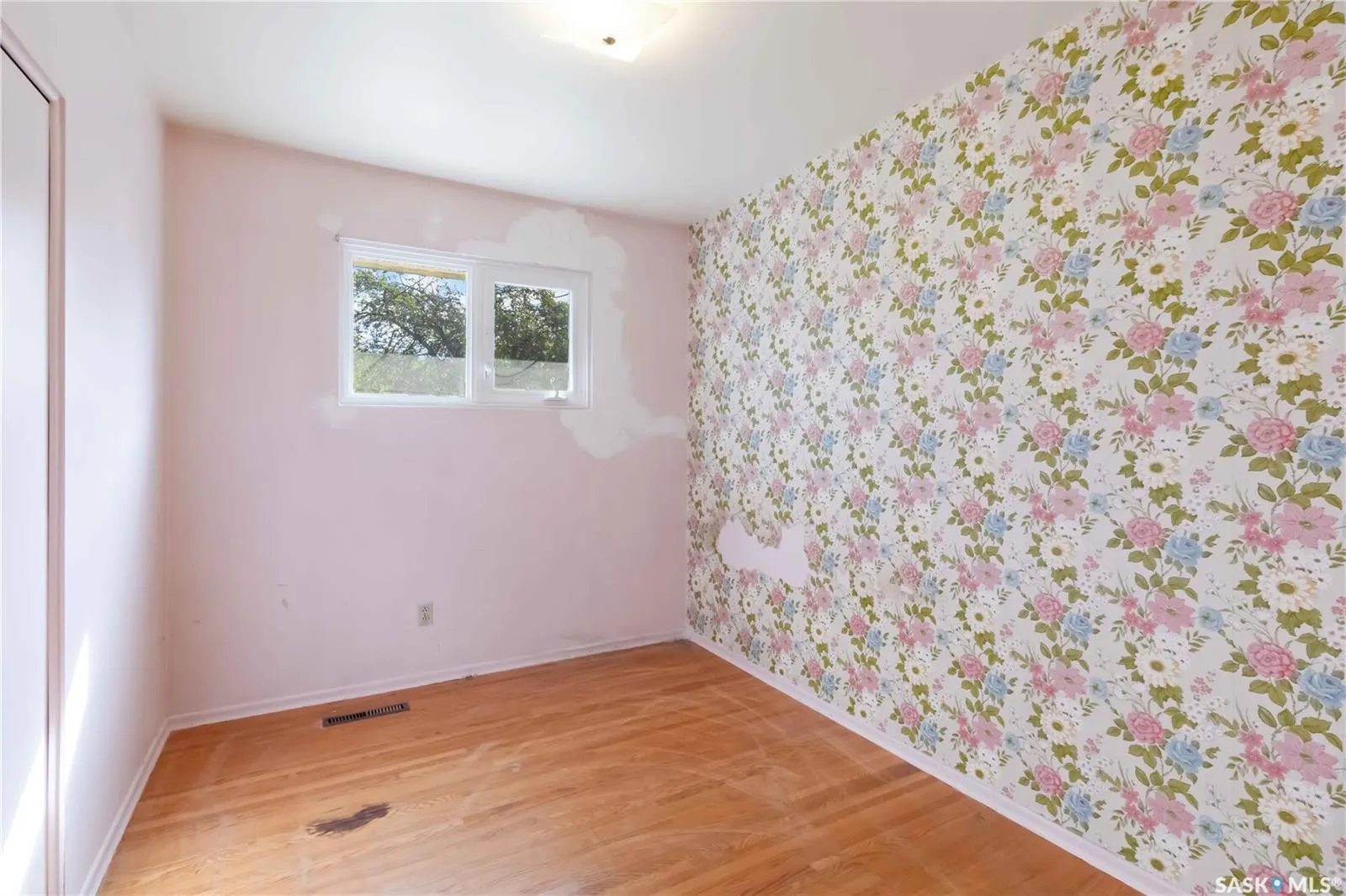 904 X AVENUE N
