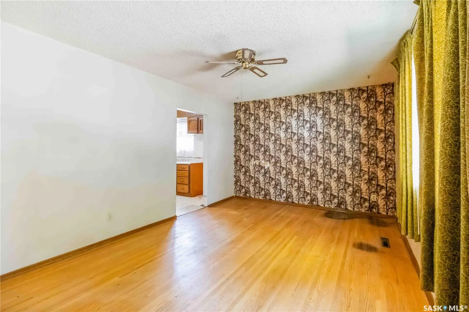 904 X AVENUE N