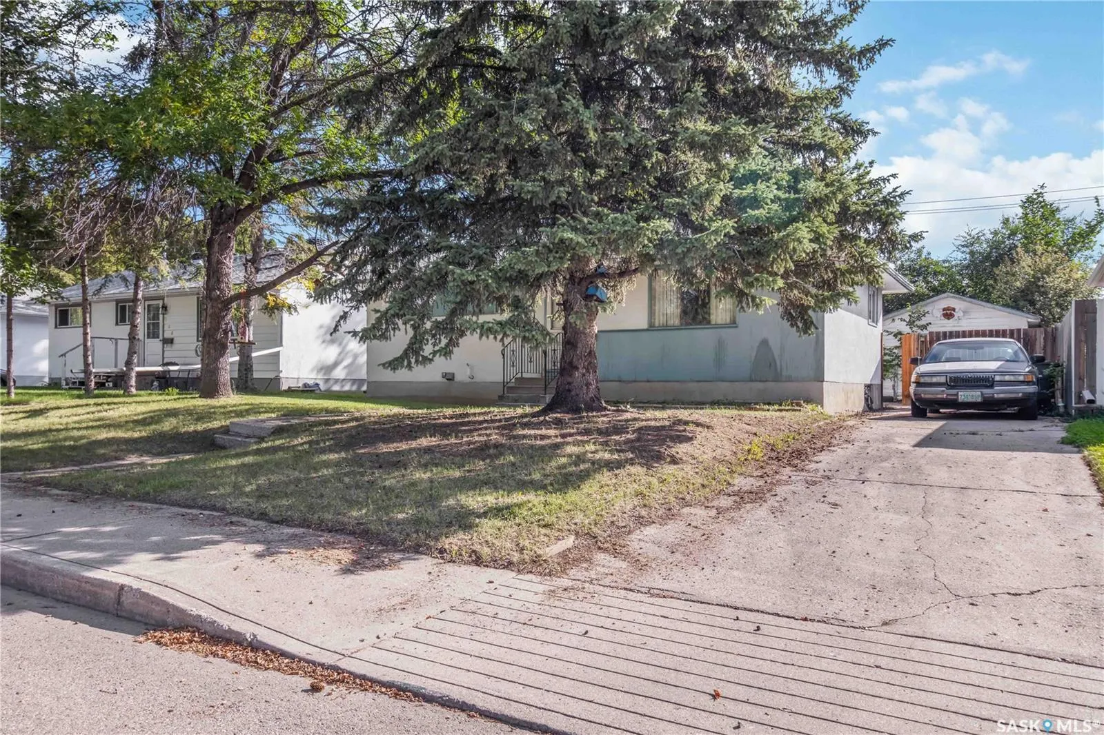904 X AVENUE N