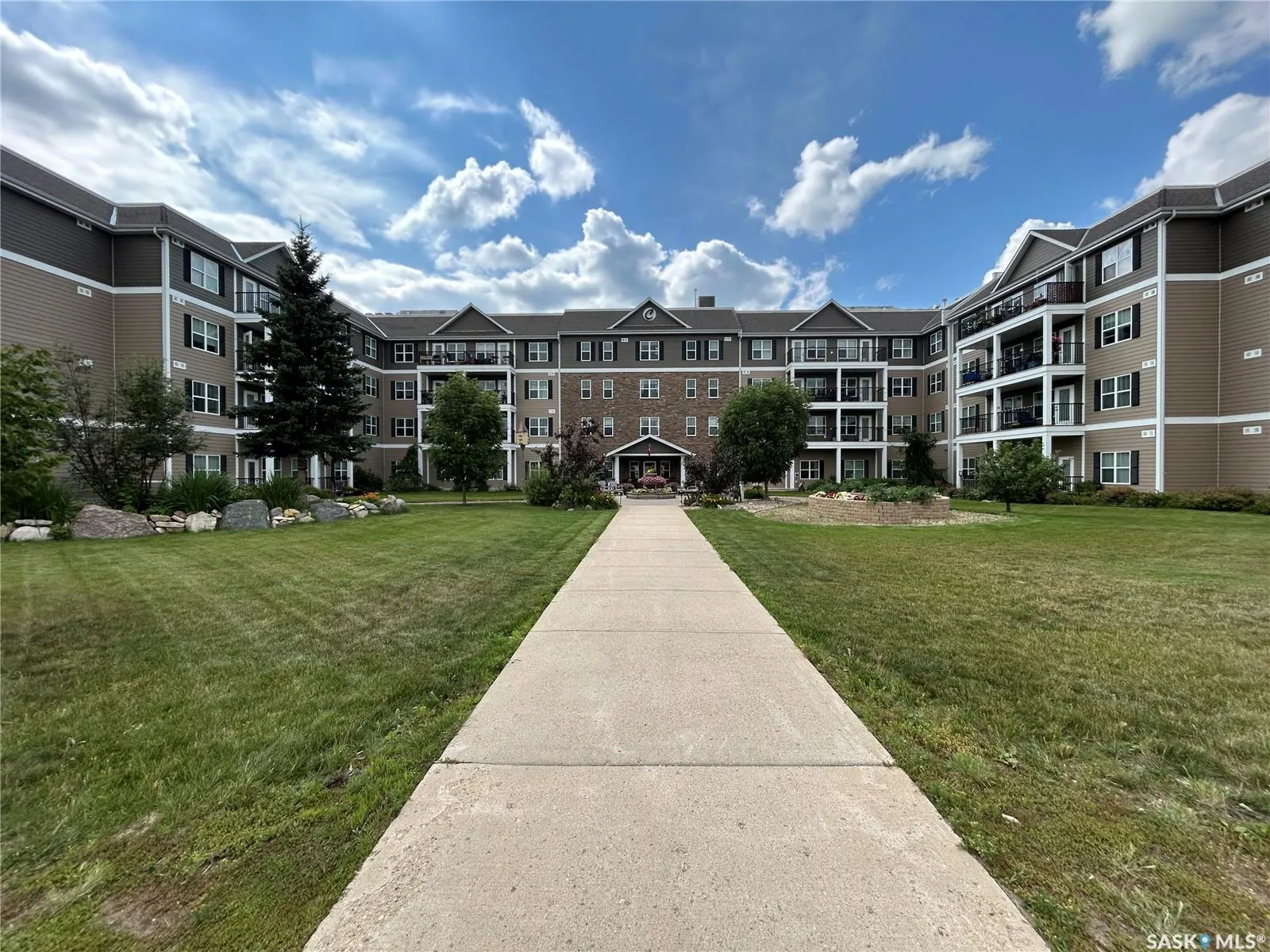 601 110th AVENUE, #422