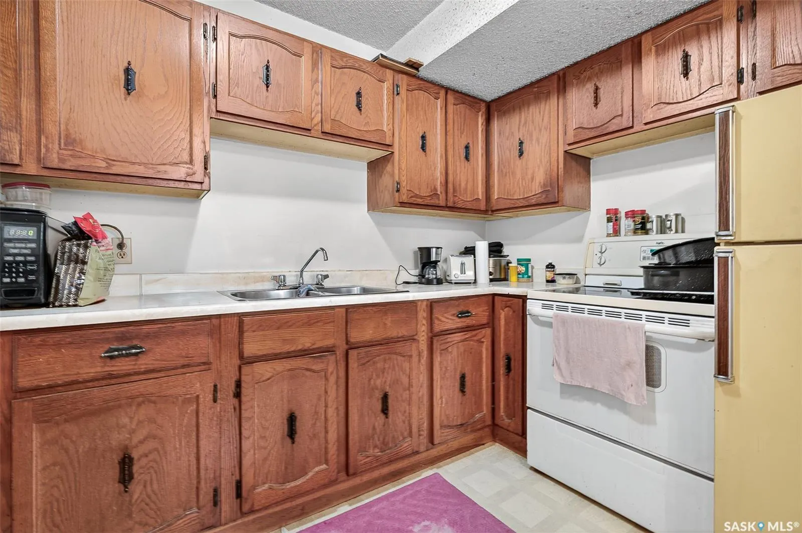 1123 Iroquois STREET W
