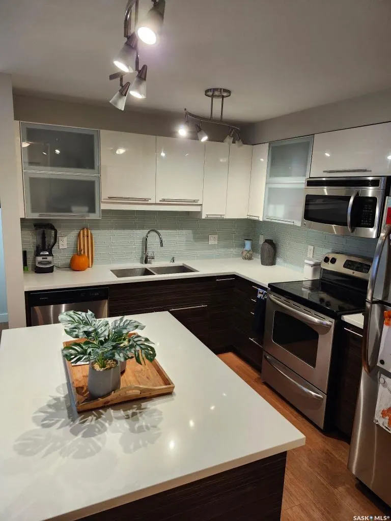 415 Hunter ROAD, #104 B