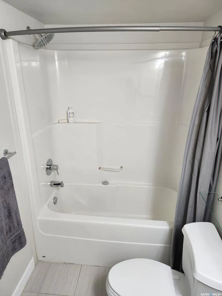 415 Hunter ROAD, #104 B