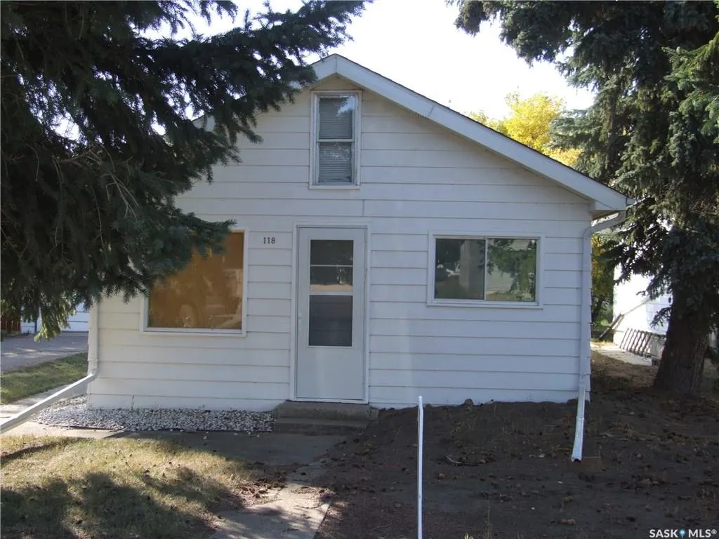 118 2nd STREET W