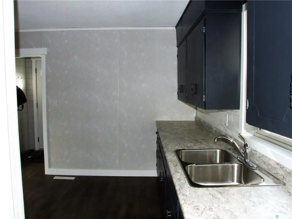118 2nd STREET W