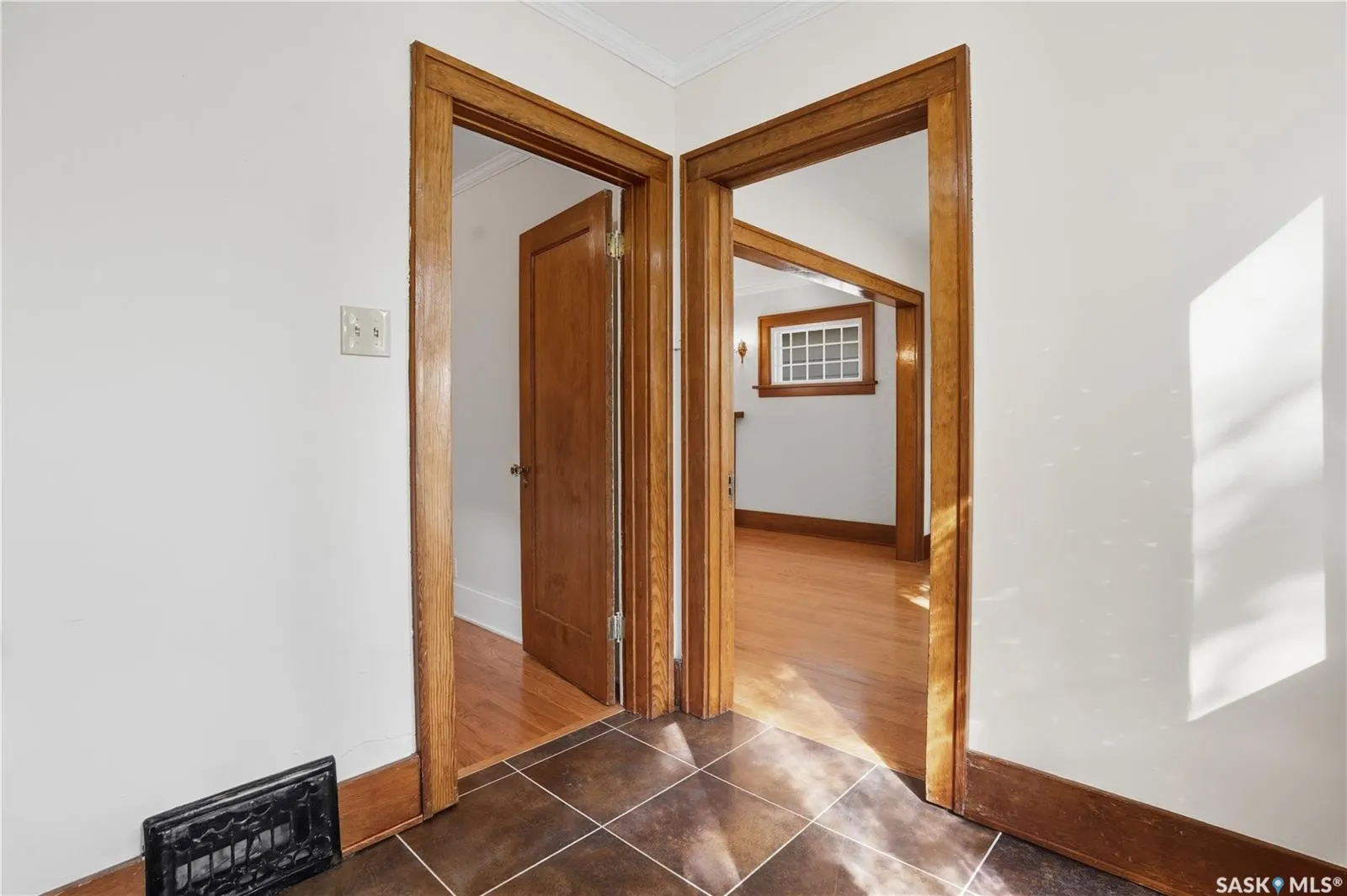 3320 15th AVENUE