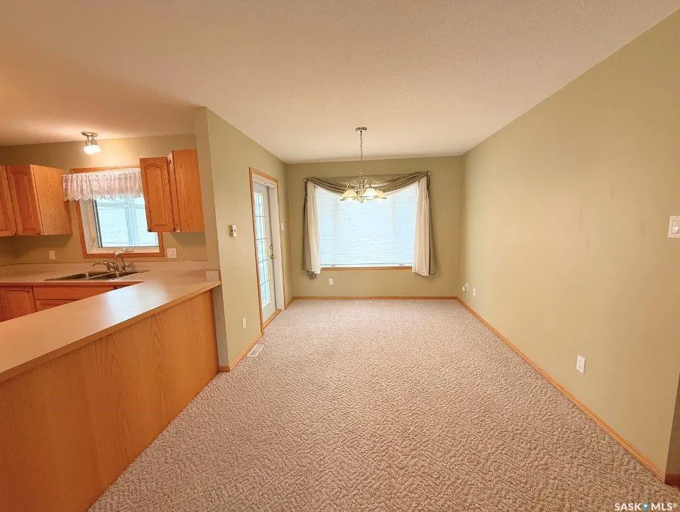 165 Robert STREET W, #417