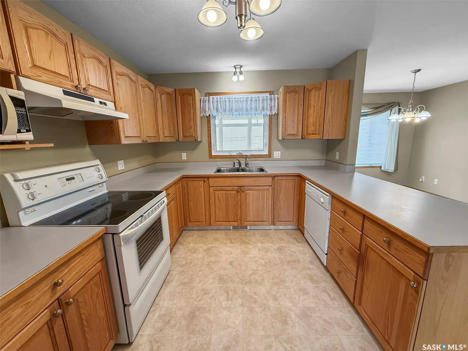 165 Robert STREET W, #417