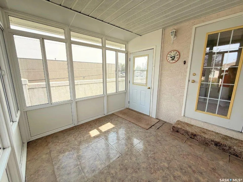165 Robert STREET W, #417