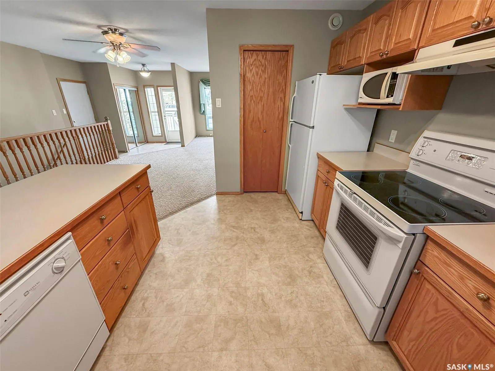 165 Robert STREET W, #417