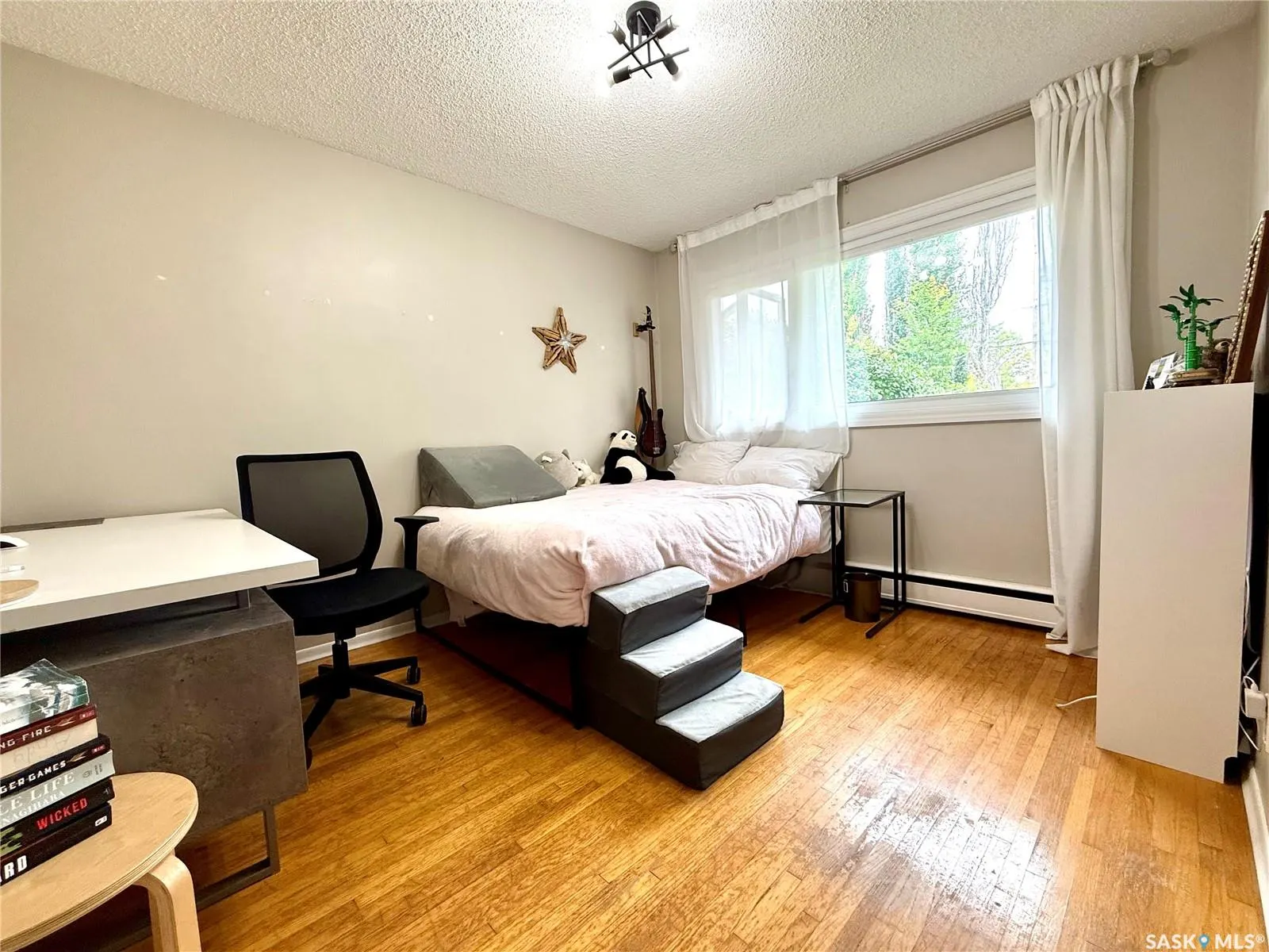 54 Assiniboia AVENUE