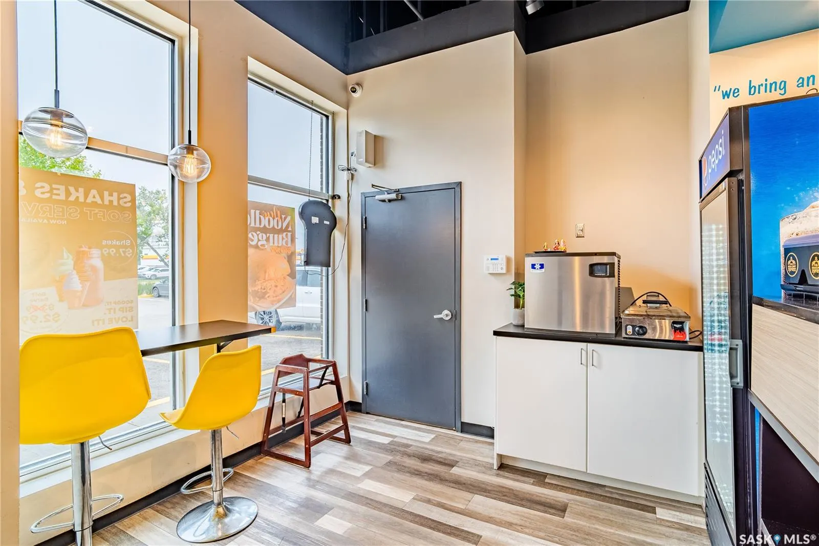 5875 Rochdale BOULEVARD, #7