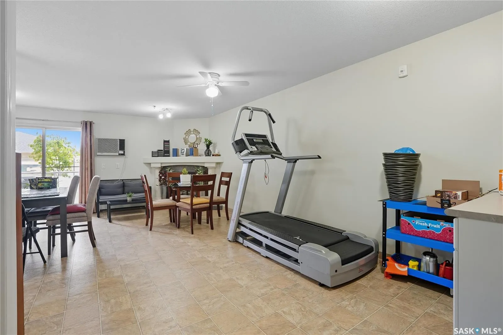 215 Lowe ROAD, #409