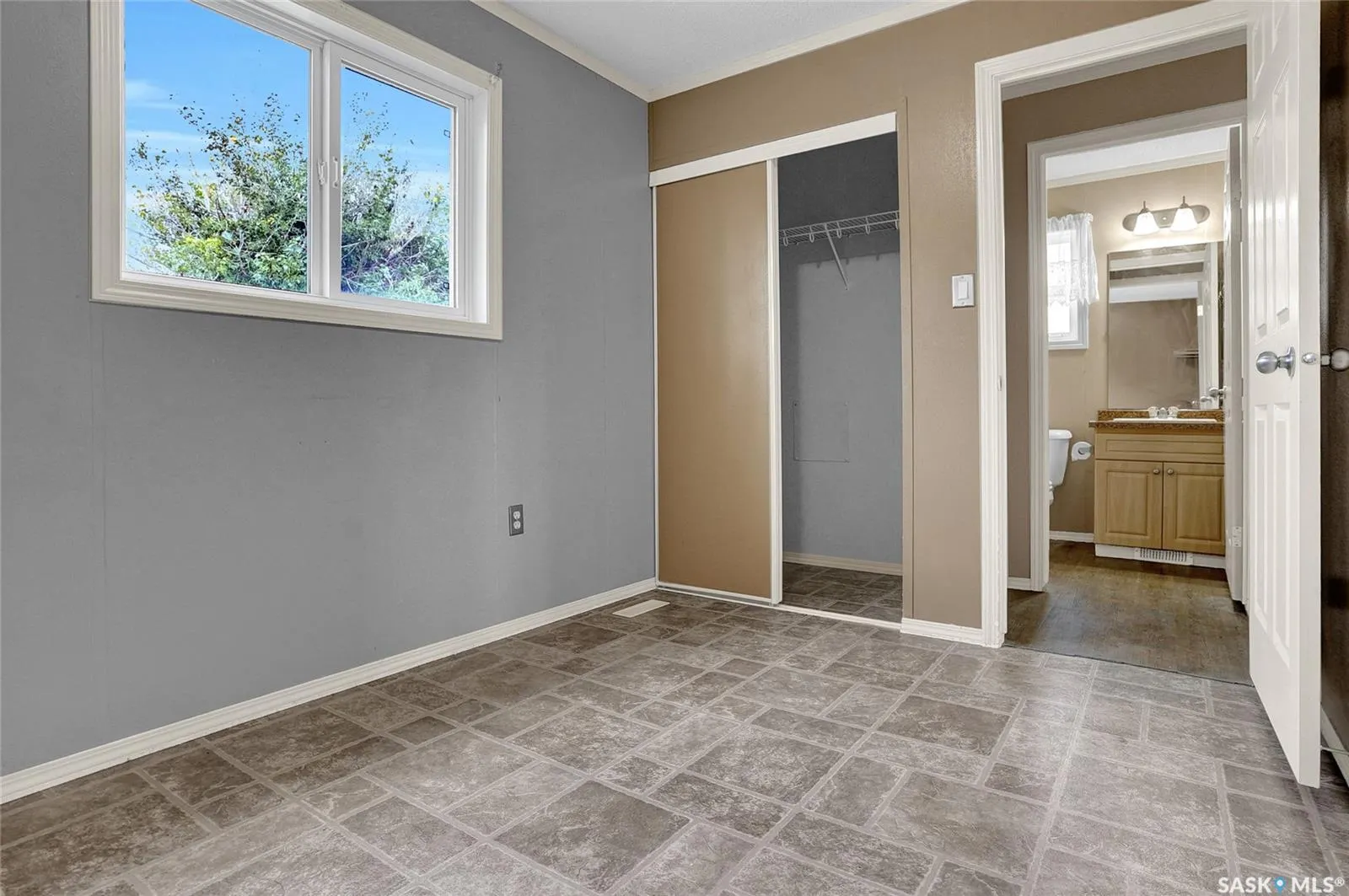 1455 9th AVENUE NE, #F2