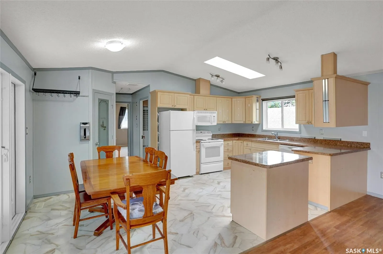 1455 9th AVENUE NE, #F2