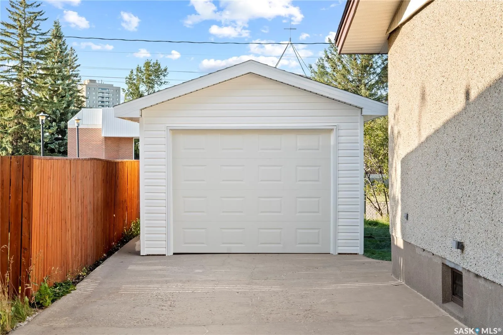 1336 McNiven AVENUE