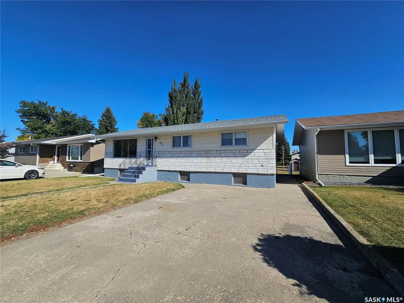 417 4th AVENUE W